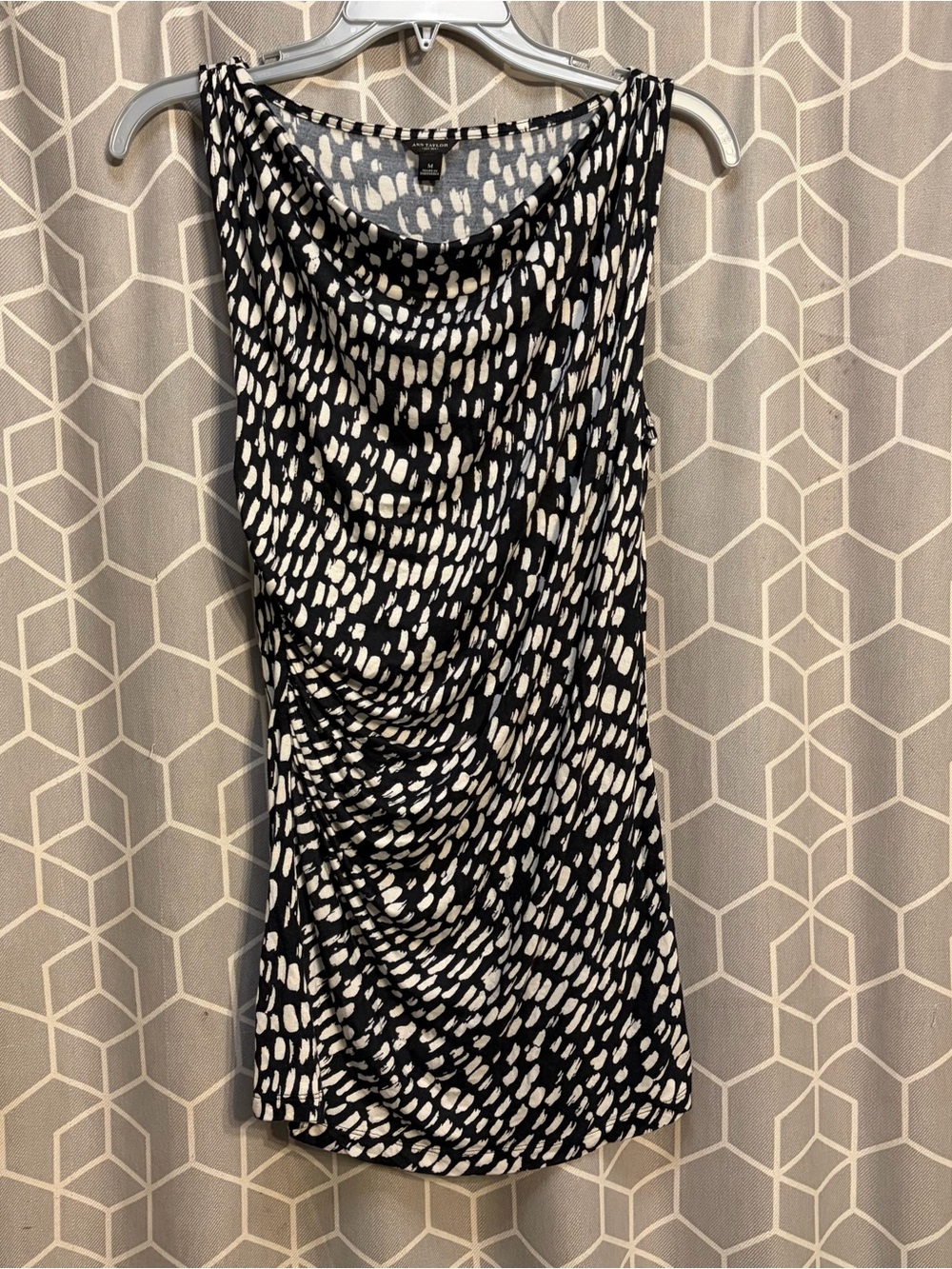 Ann Taylor Black & White Sleeveless Draped Cowl Neck Top
